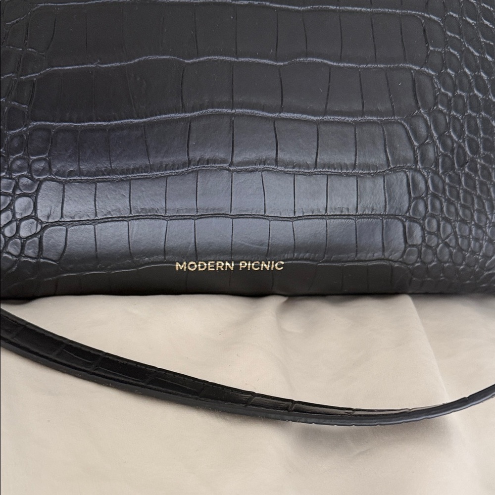 Modern Picnic Black Croc-Embossed Shoulder Bag - Picture 2 of 5